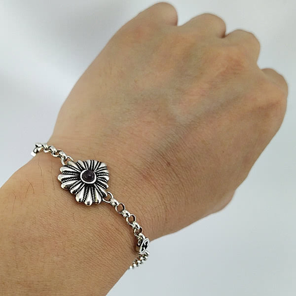 GG Interlocking G Heart Bracelet
