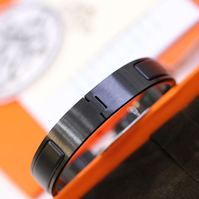 18K Clic HH So Black Bracelet