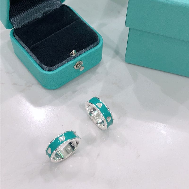 18K T Love Heart Ring