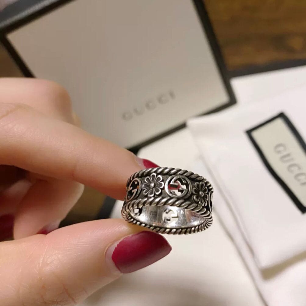 GG Aged Sterling Silver Interlocking G Flower Ring