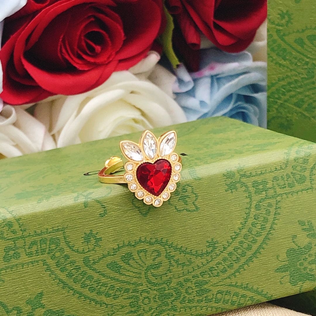 18K GG Crystal Heart Ring