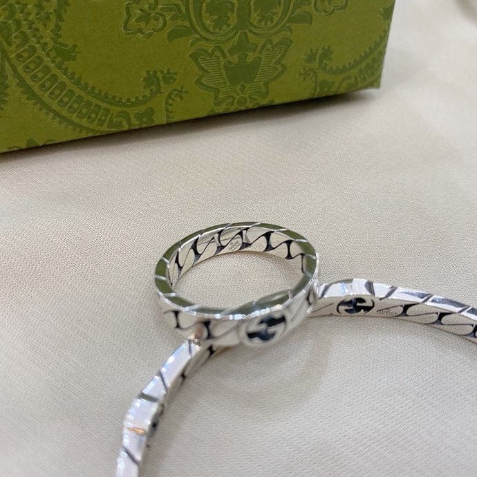 GG Interlocking G Wide Ring