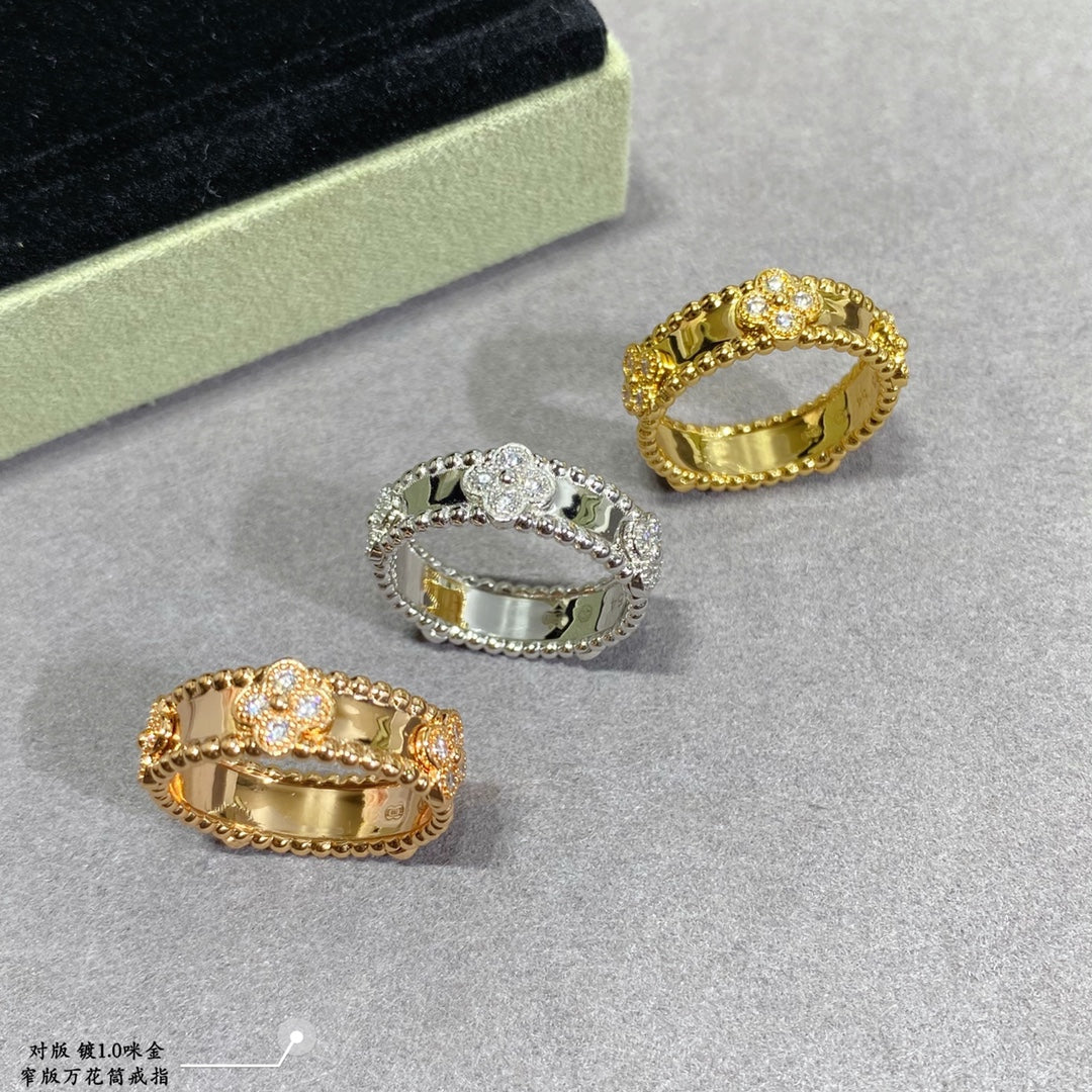 18K Yellow Gold Perlée Clovers Ring