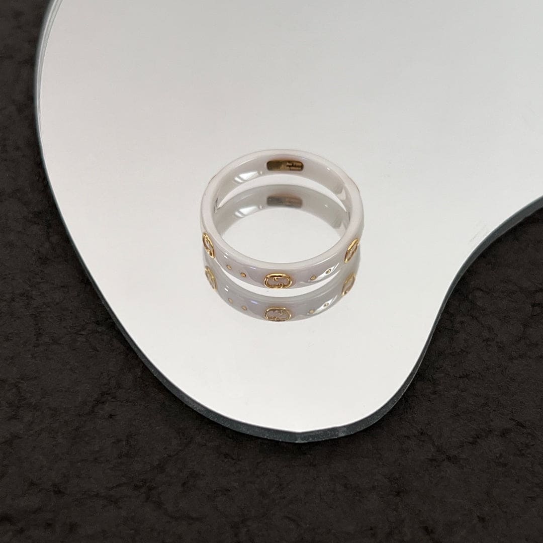 18K GG Icon White Zirconia Ring