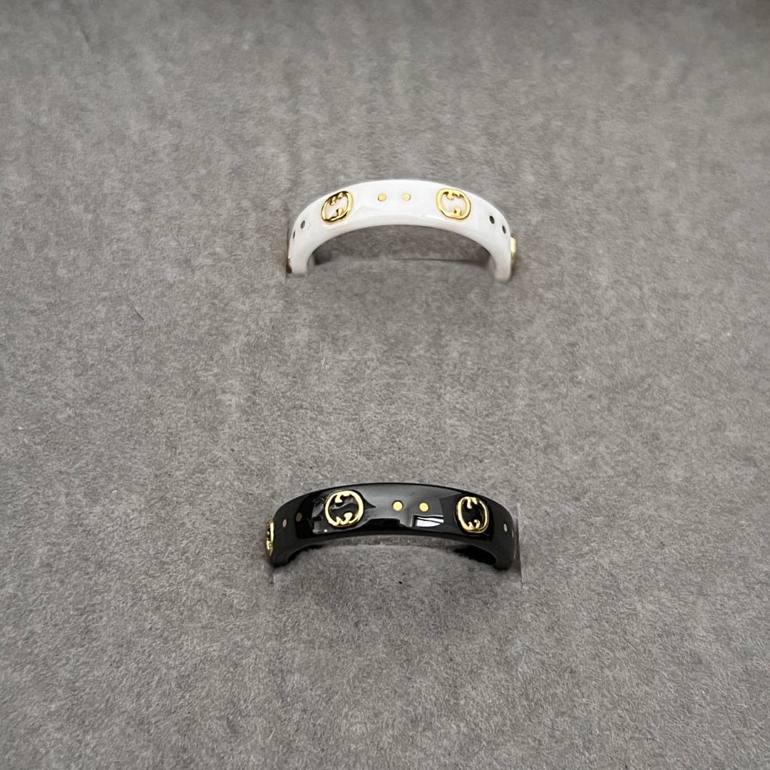 18K GG Icon Black Corundum Ring