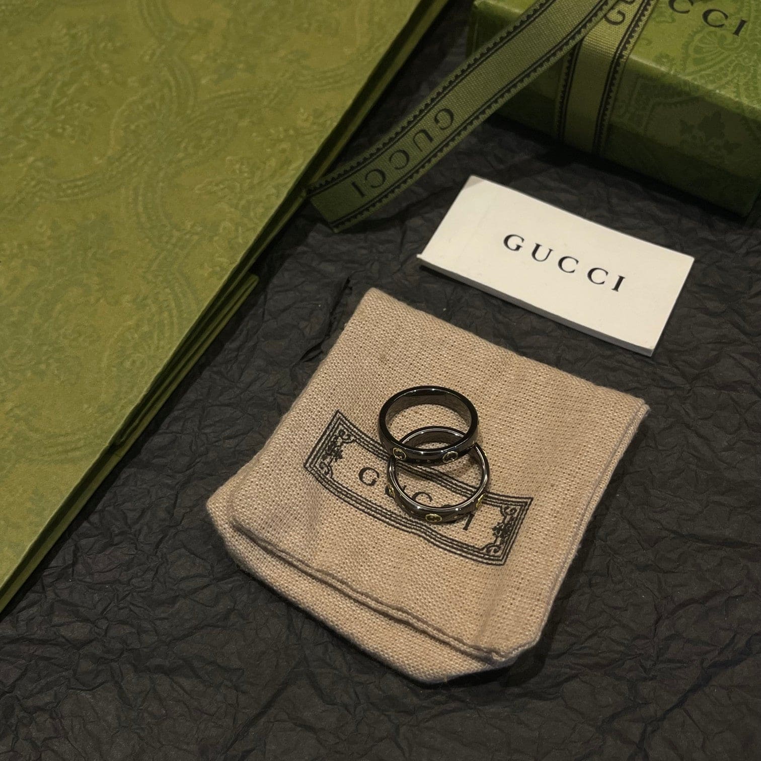 18K GG Icon Black Corundum Ring