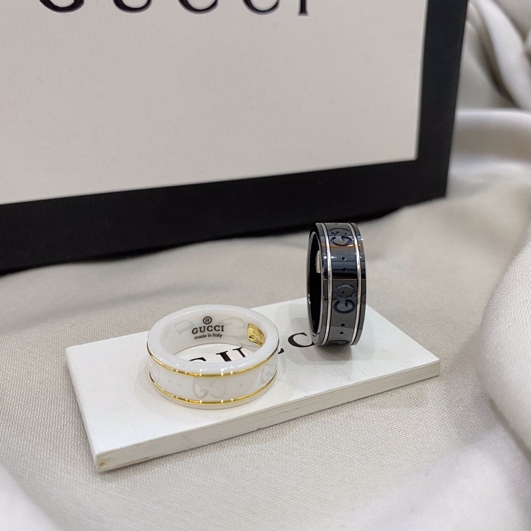 18K GG Icon White Zirconia Ring