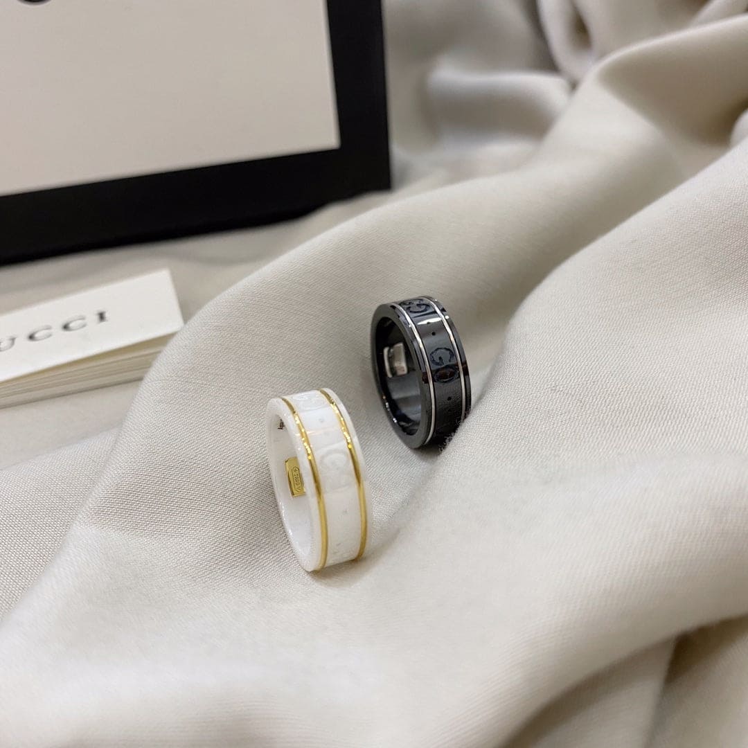 18K GG Icon White Zirconia Ring