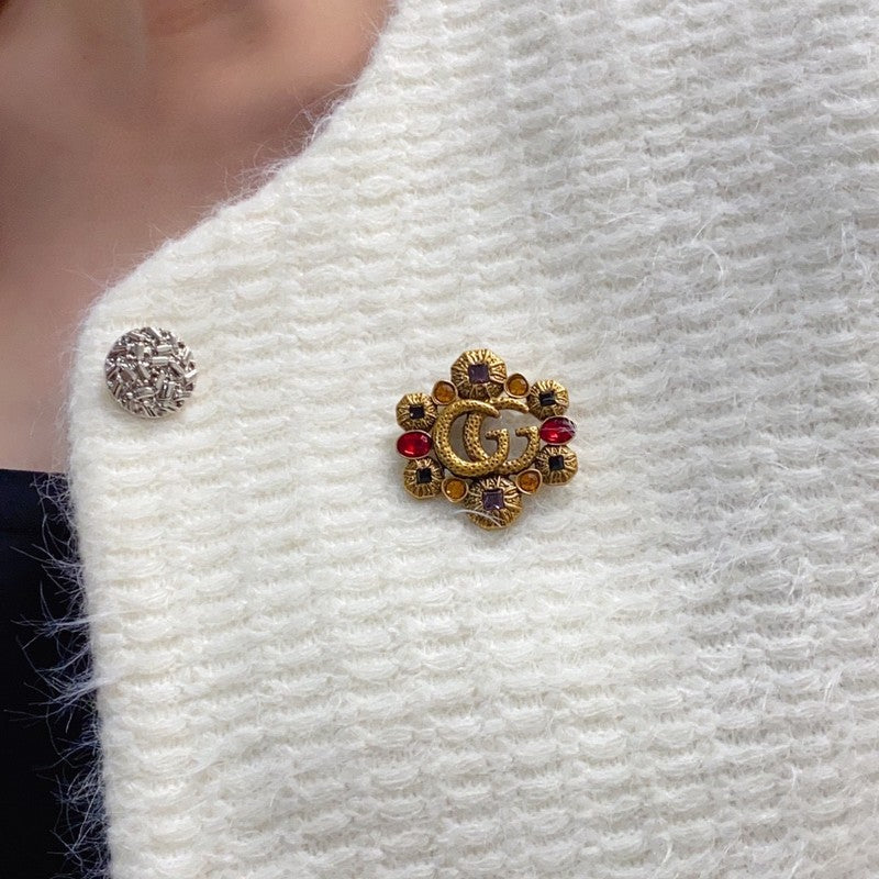 18K GG Flower Crystal Brooch