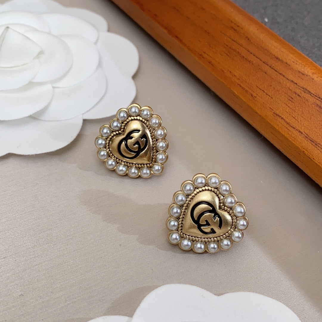 18K GG Heart Pearl Earrings