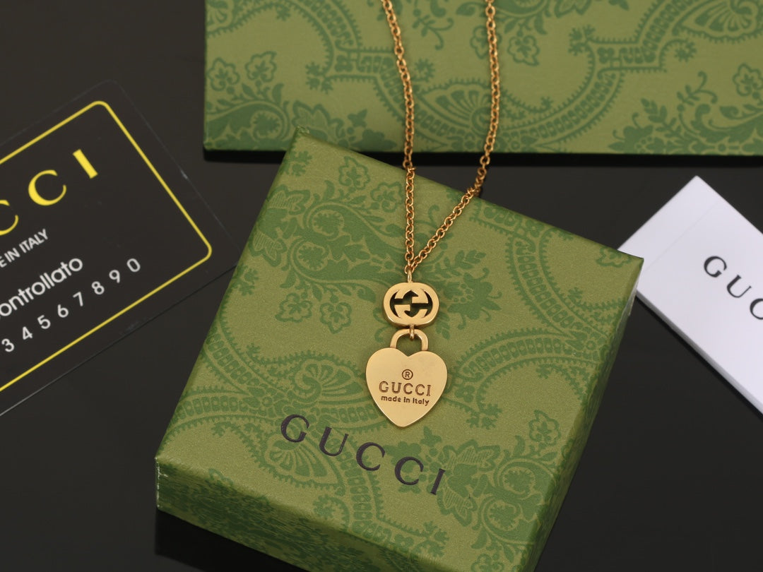 18K GG Heart Pendant Necklace