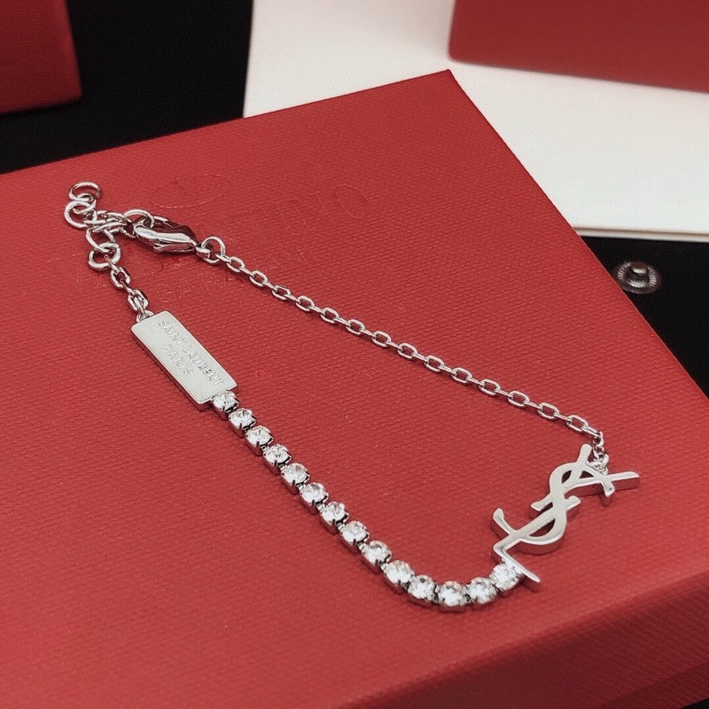 18K Saint Diamond Chain Bracelet