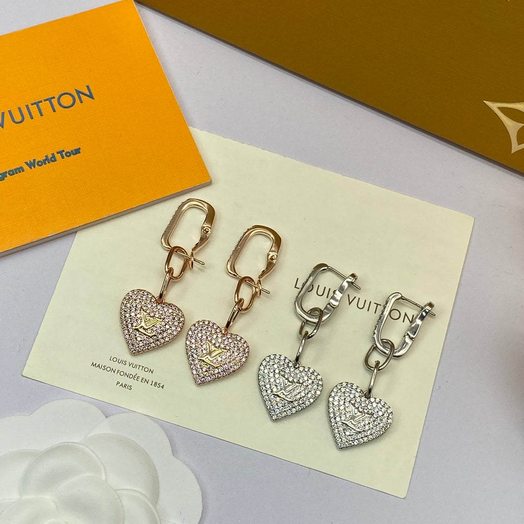 18K Louis Diamond Heart Earrings