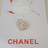 18K CC Diamond Heart Gold Brooch