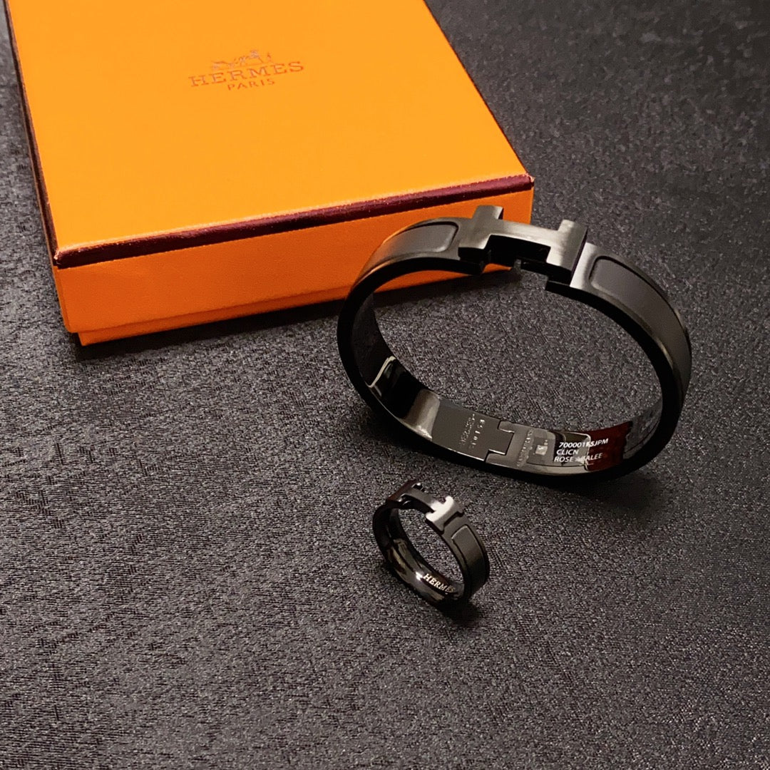 18K Clic HH So Black Ring