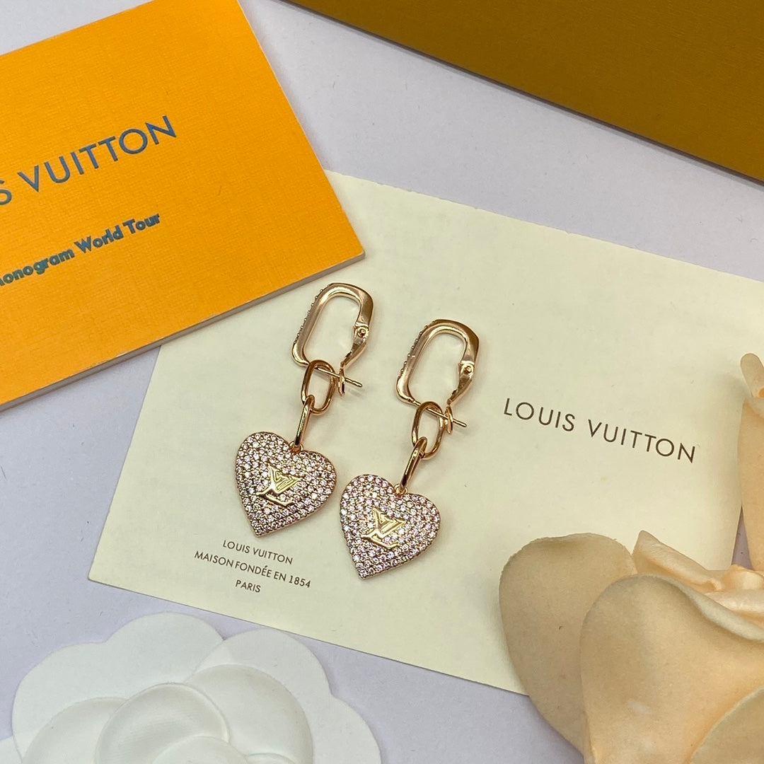 18K Louis Diamond Heart Earrings