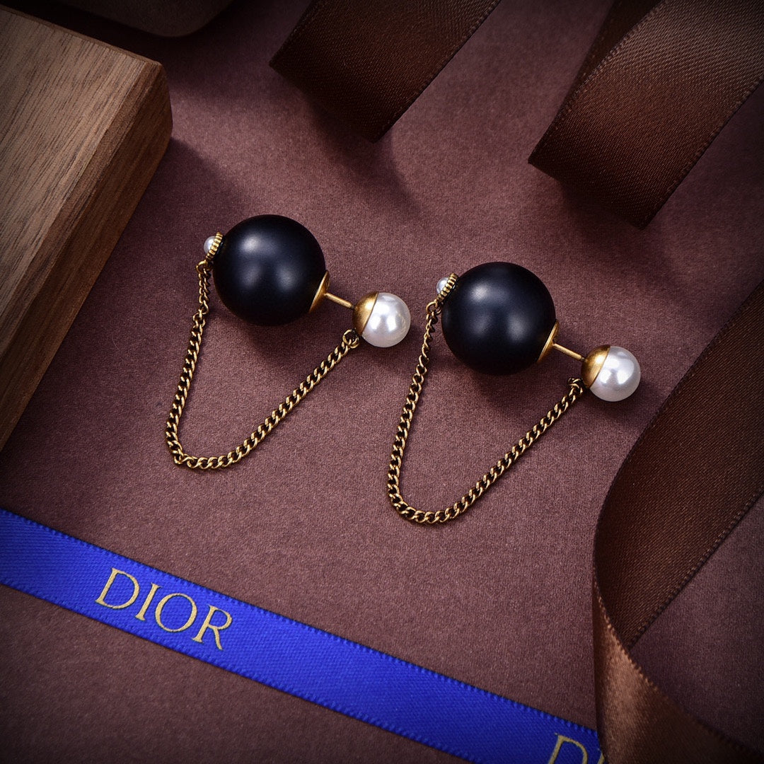 18K CD Tribales Black Resin Pearl Earrings
