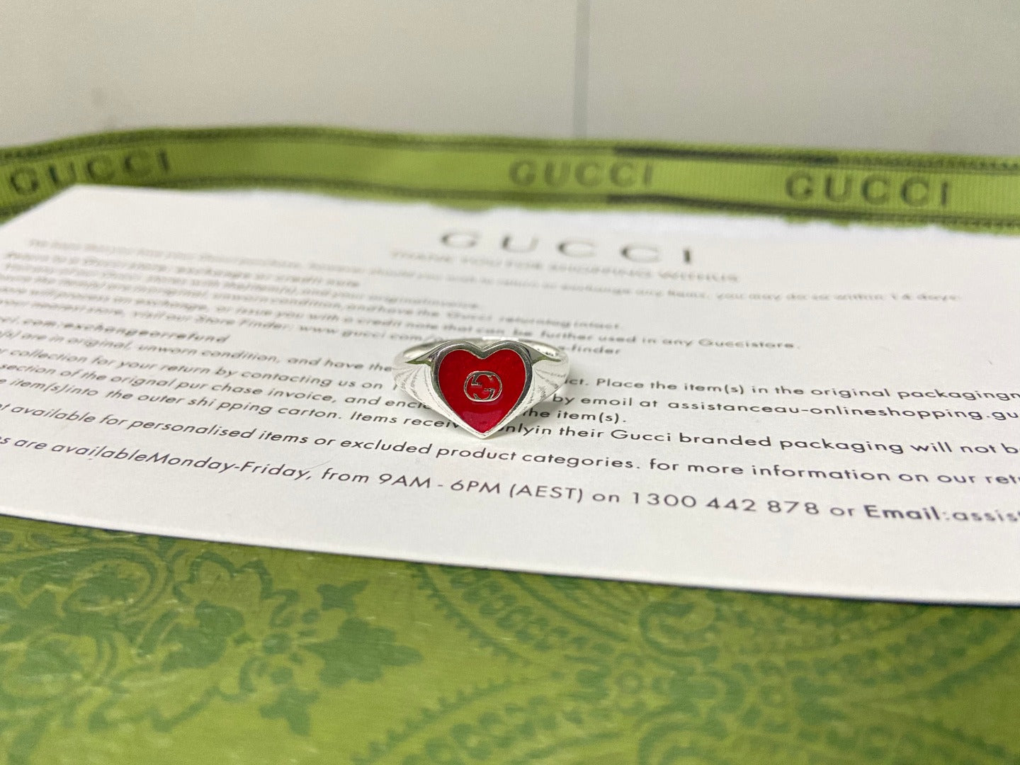 GG Interlocking G Red Enamel Heart Ring