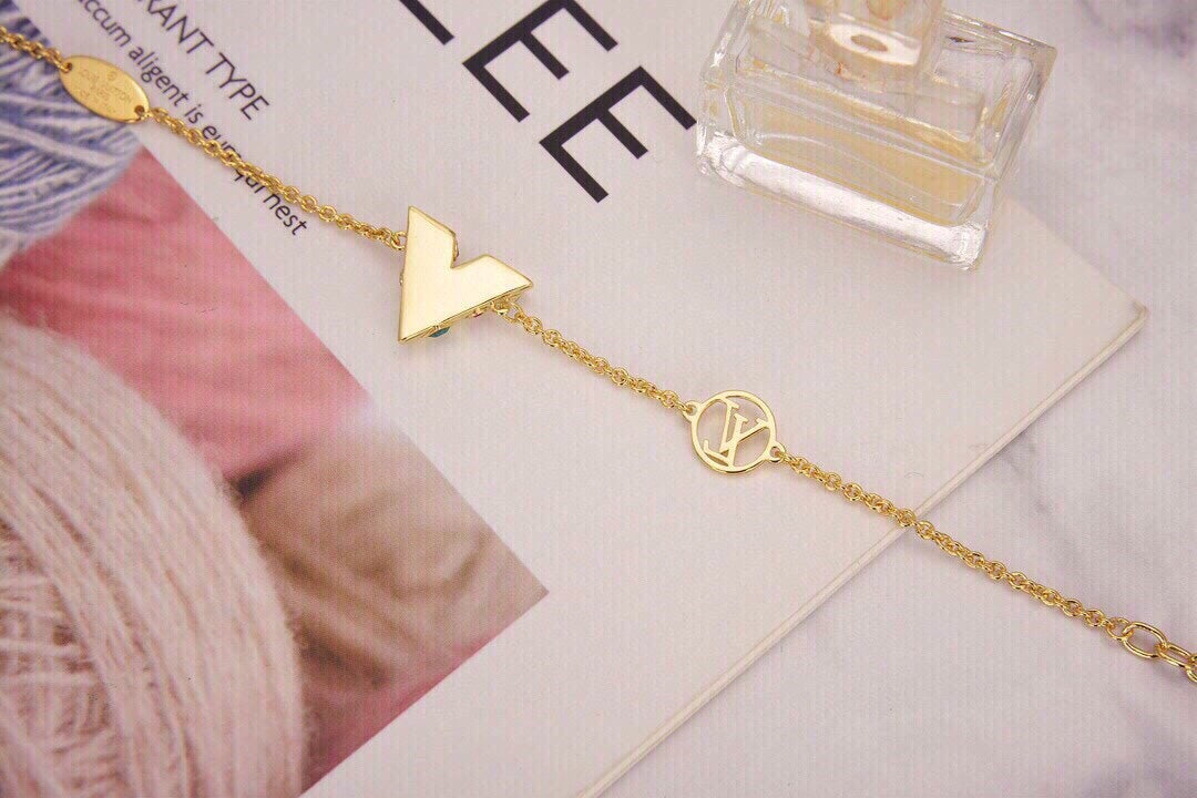 18K Louis Essential V Plan¡§¡§te Bracelet