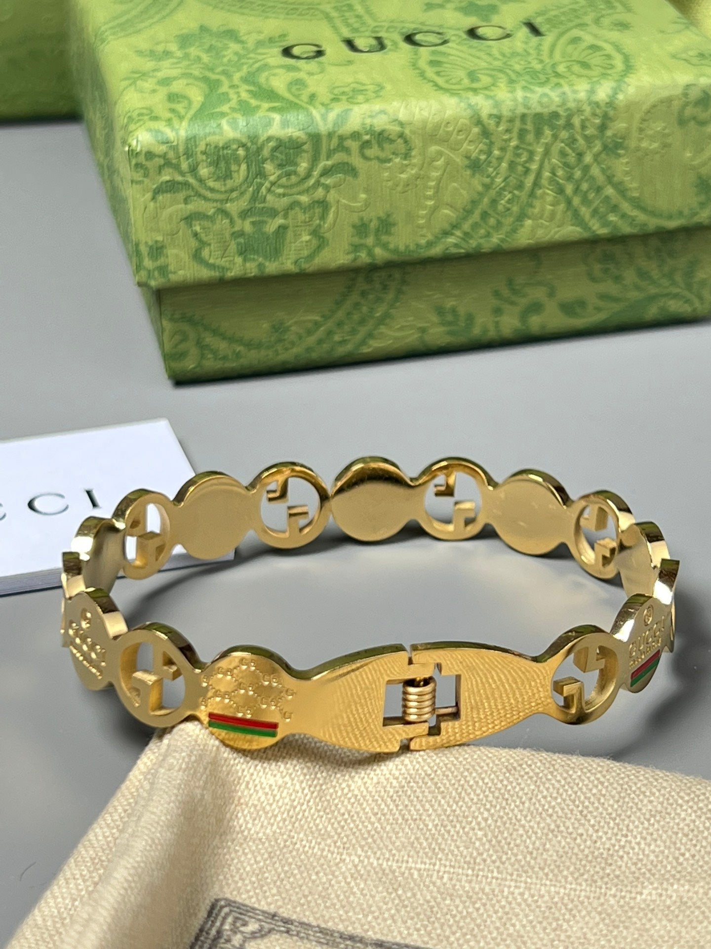 18K GG Vintage Bracelet