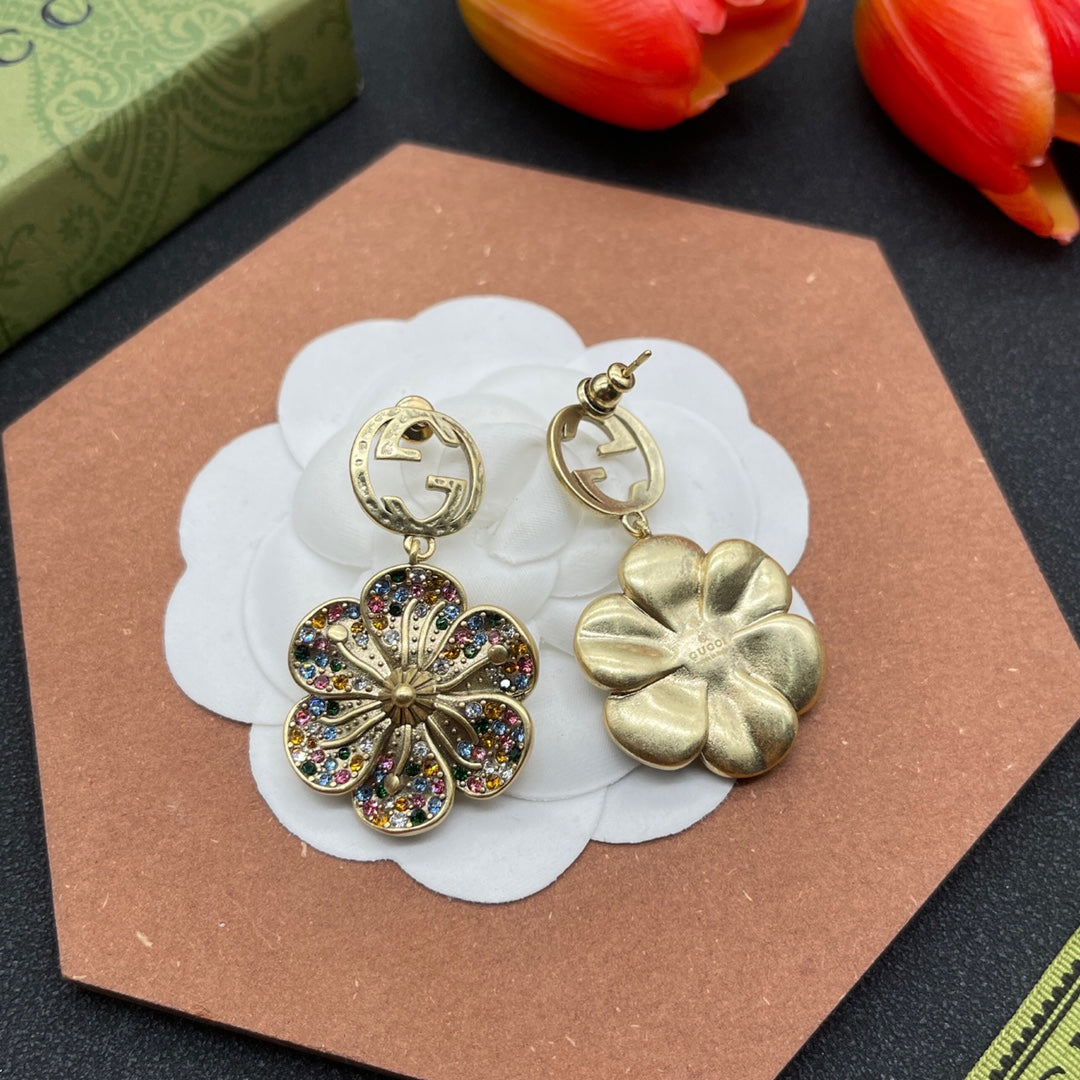 18K GG Color Crystals Flower Earrings