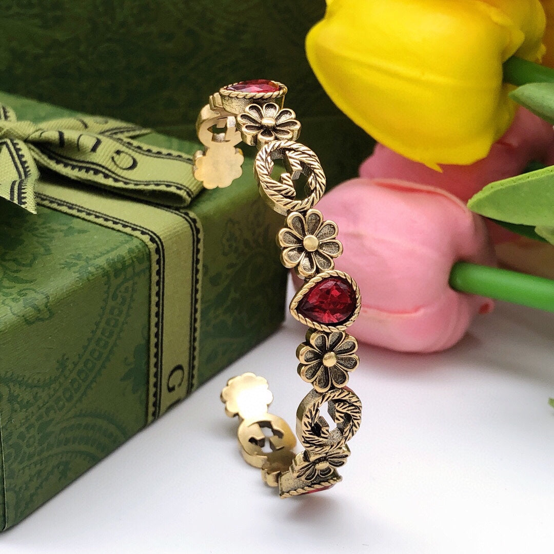 18K GG Flowers Red Crystals Open Cuff Bracelet