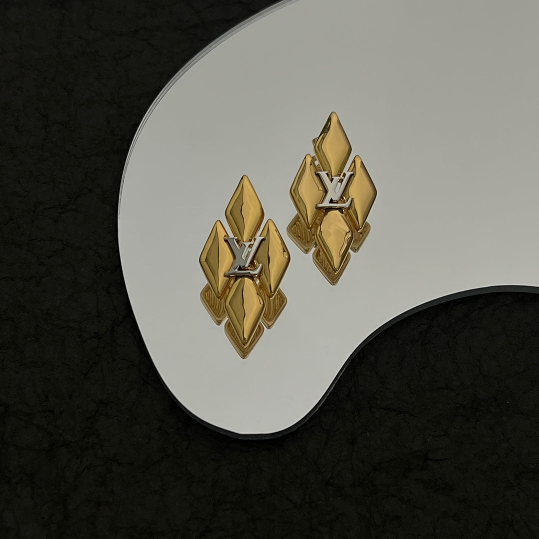 18K Louis GO-14 Earrings