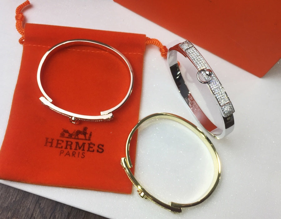 18K Collier De Chien Diamond H Bracelet