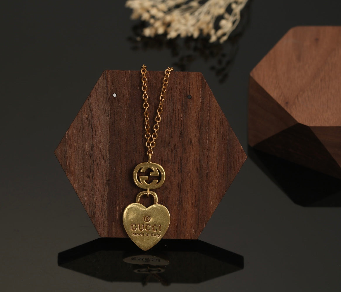 18K GG Heart Pendant Necklace