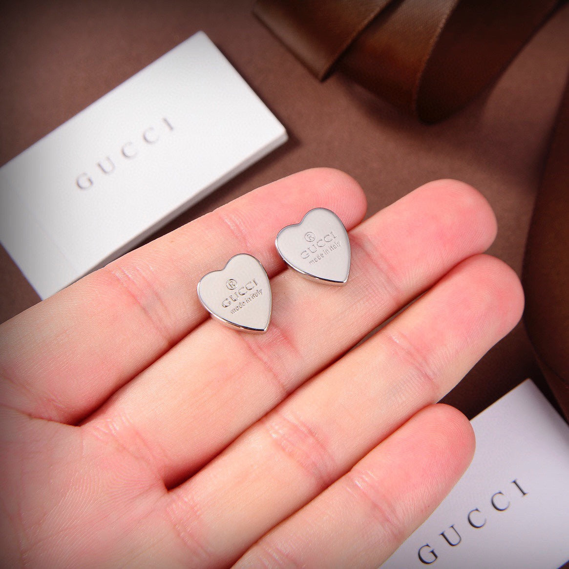 18K GG Heart Earrings