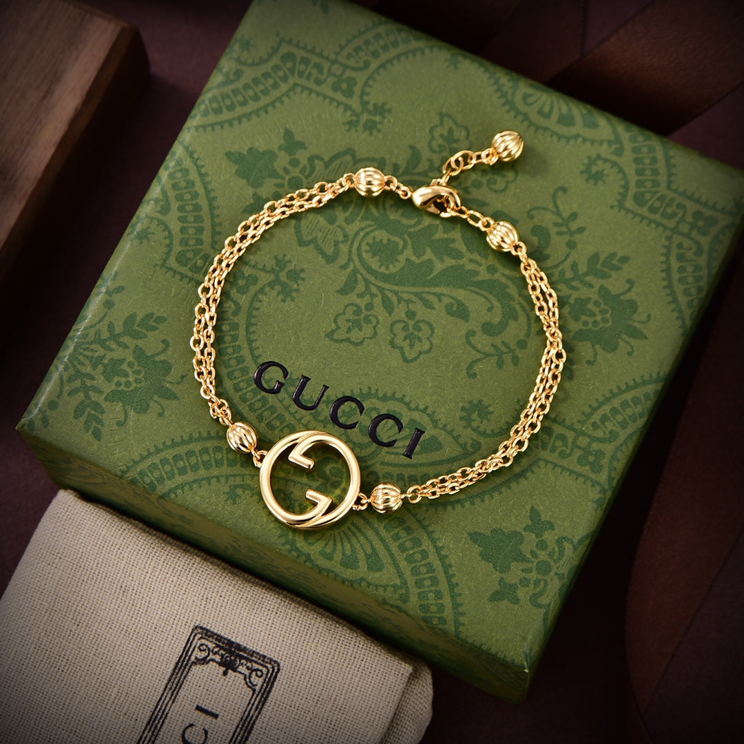 18K GG Blondie Interlocking G Bracelet