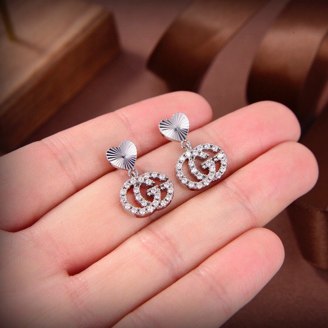 18K GG Running Earrings