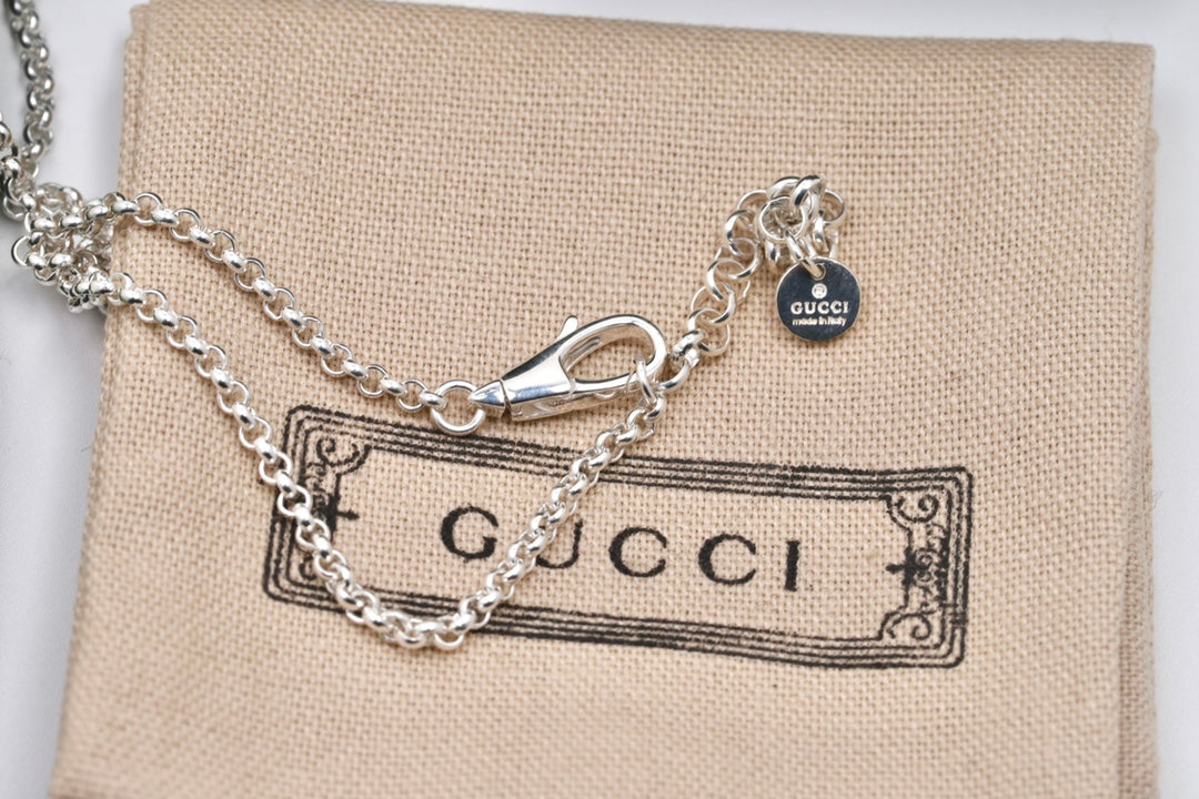 18K GG Icon Twirl Necklace