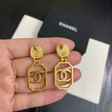 18K CC Black & White Pearl Gold Earrings