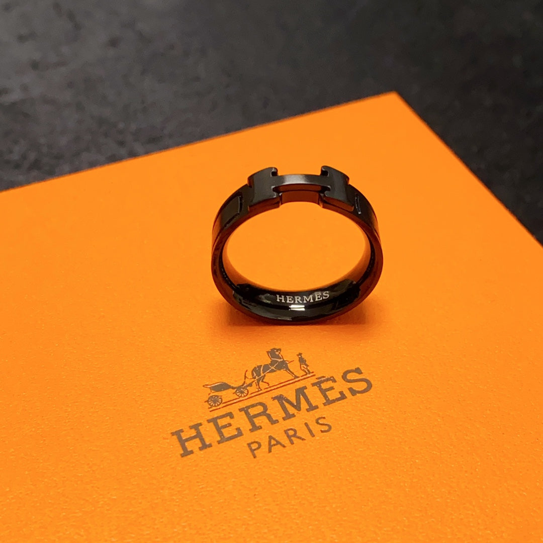 18K Clic HH So Black Ring