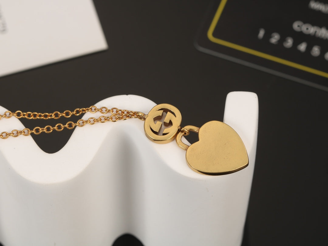 18K GG Heart Pendant Necklace