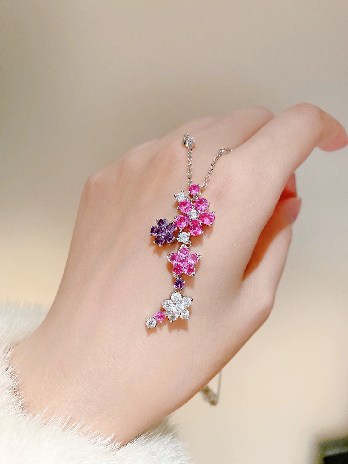 18K Folie Des Pr¡§|s Pendant Necklace