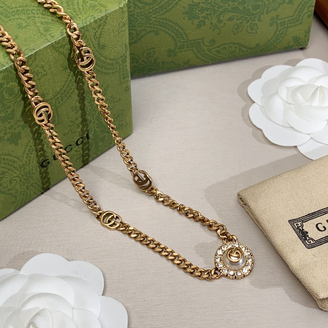 18K GG Flower Necklace