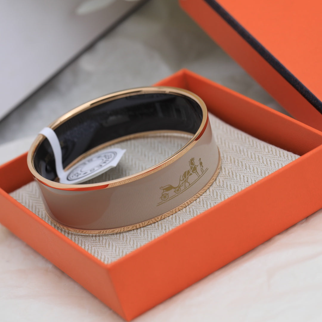 18K Enamel Cal¡§¡§che Wide Bangle H Bracelet