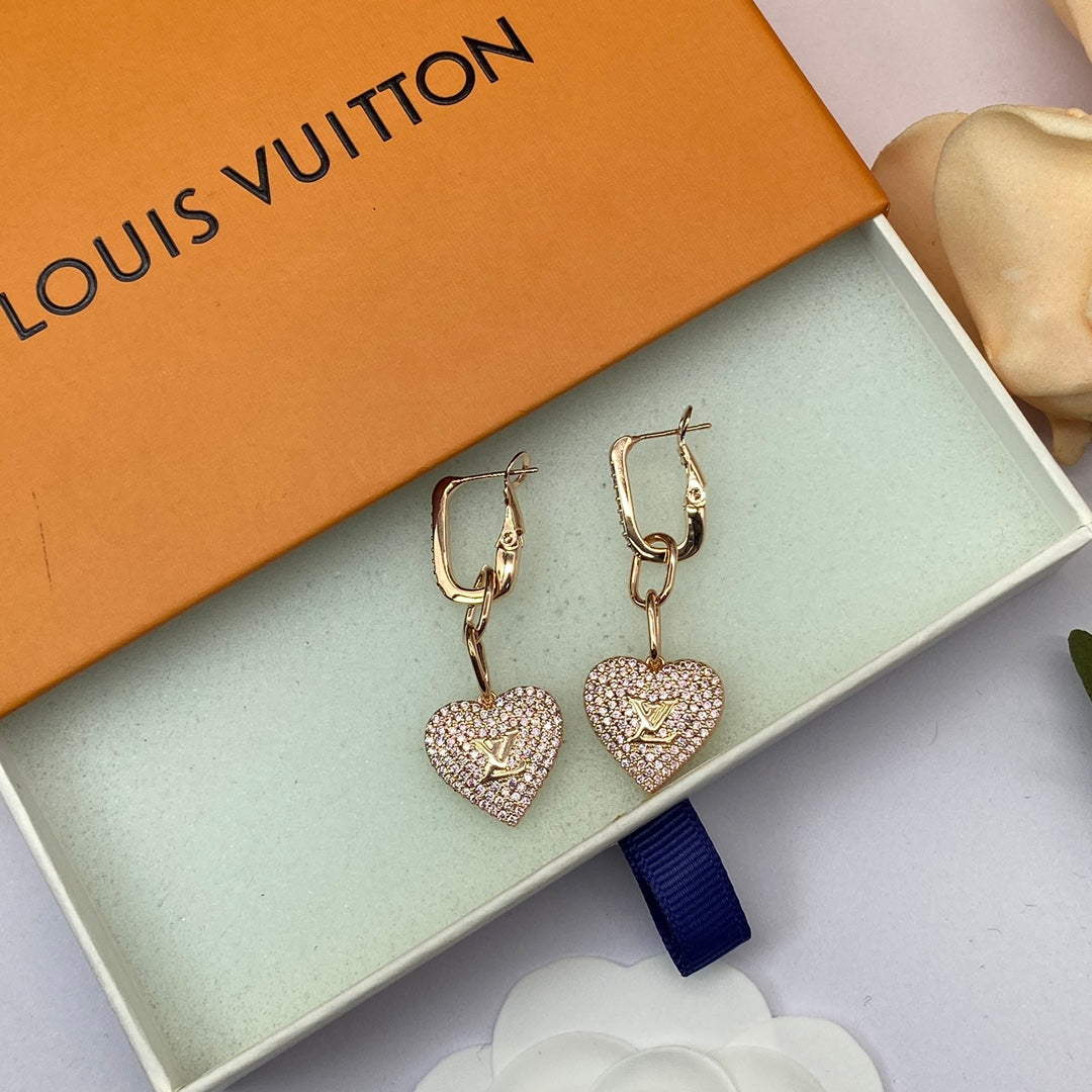 18K Louis Diamond Heart Earrings