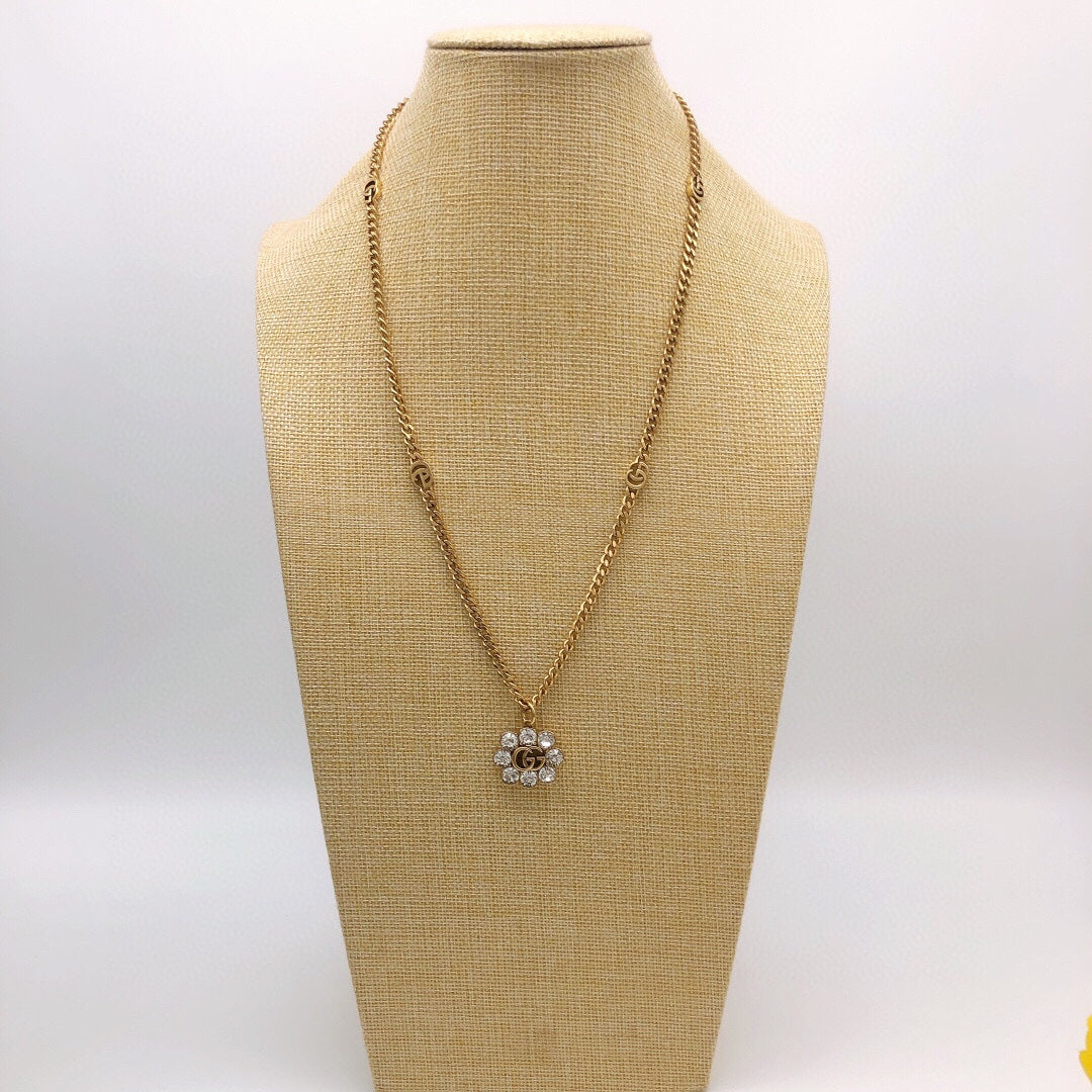 18K GG Flower Crystals Necklace