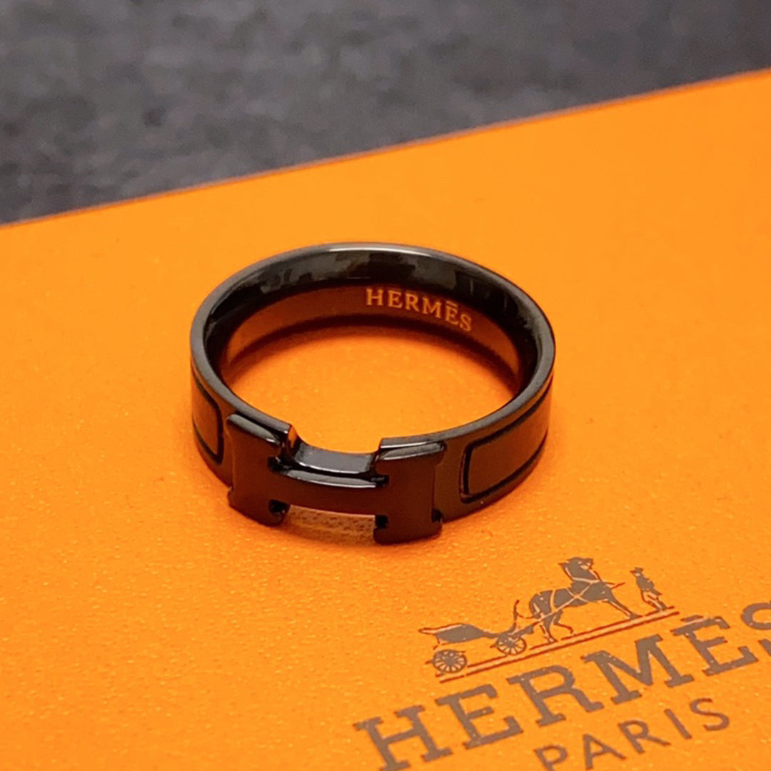 18K Clic HH So Black Ring