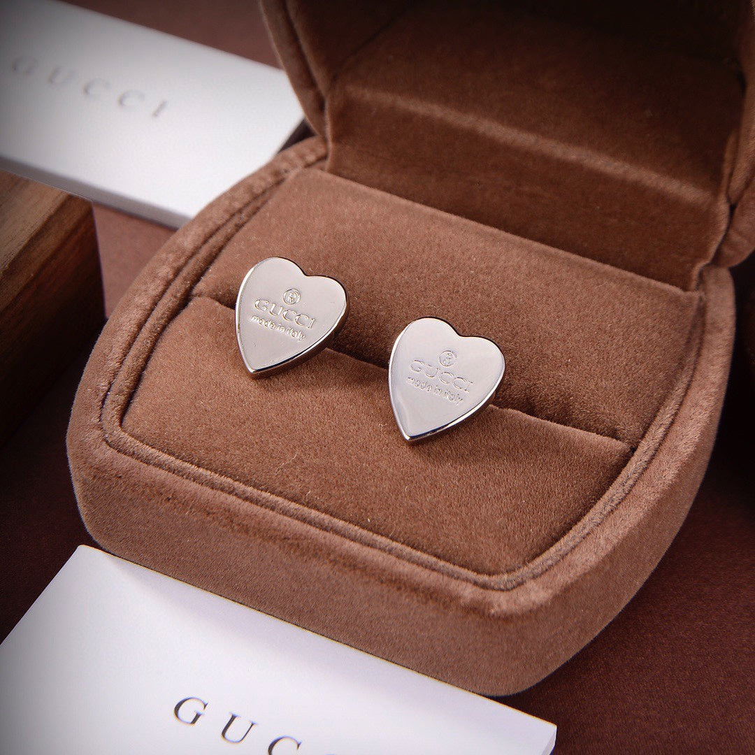 18K GG Heart Earrings