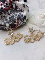 18K GG Script Star Earrings