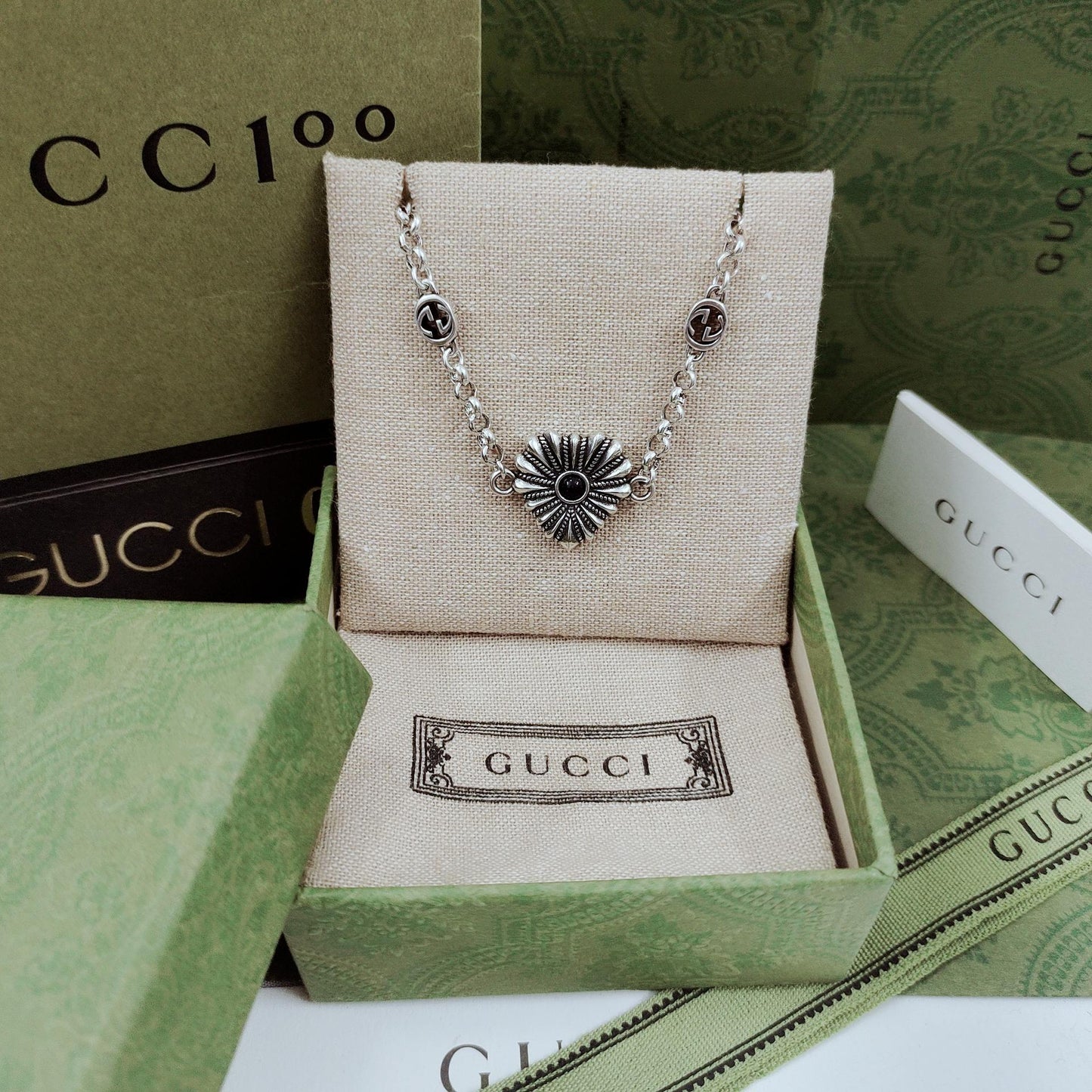 GG Interlocking G Heart Necklace